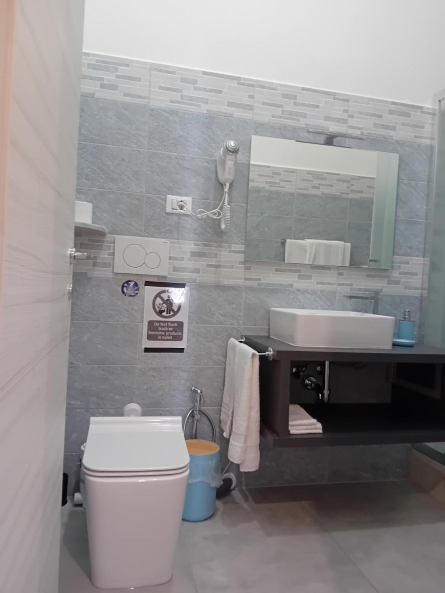 Titi Rooms La Spezia Room photo